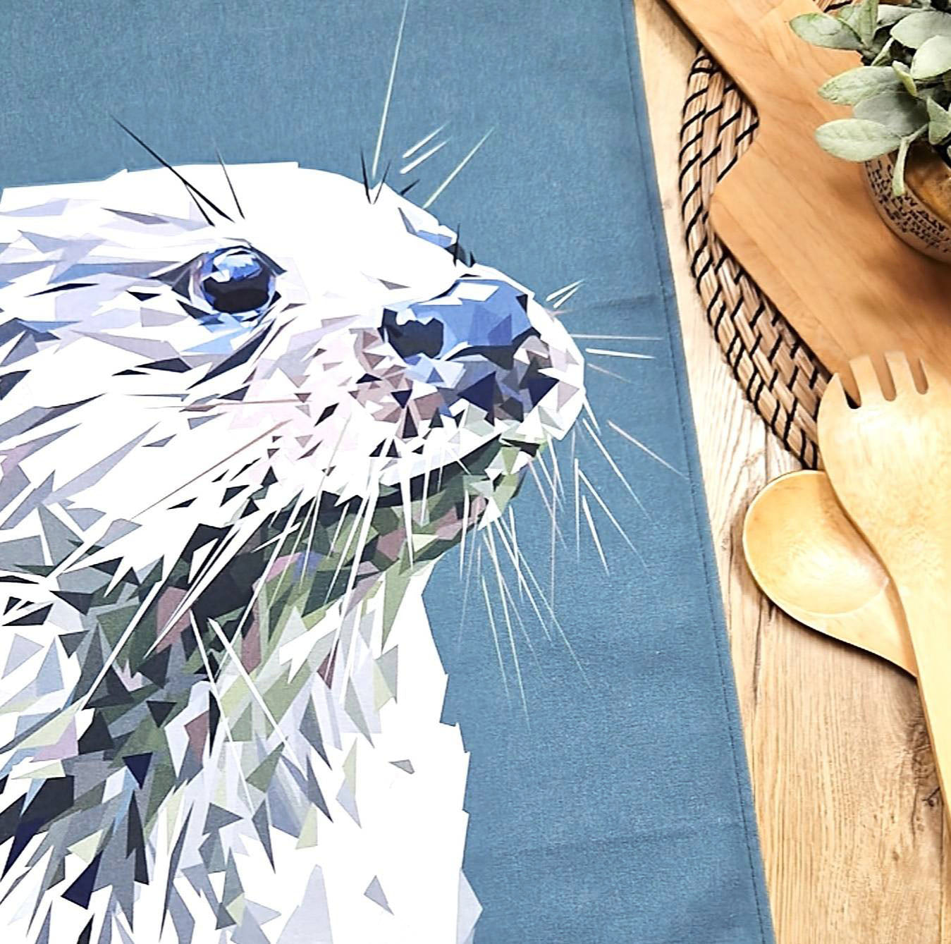 Otter cotton Tea Towel